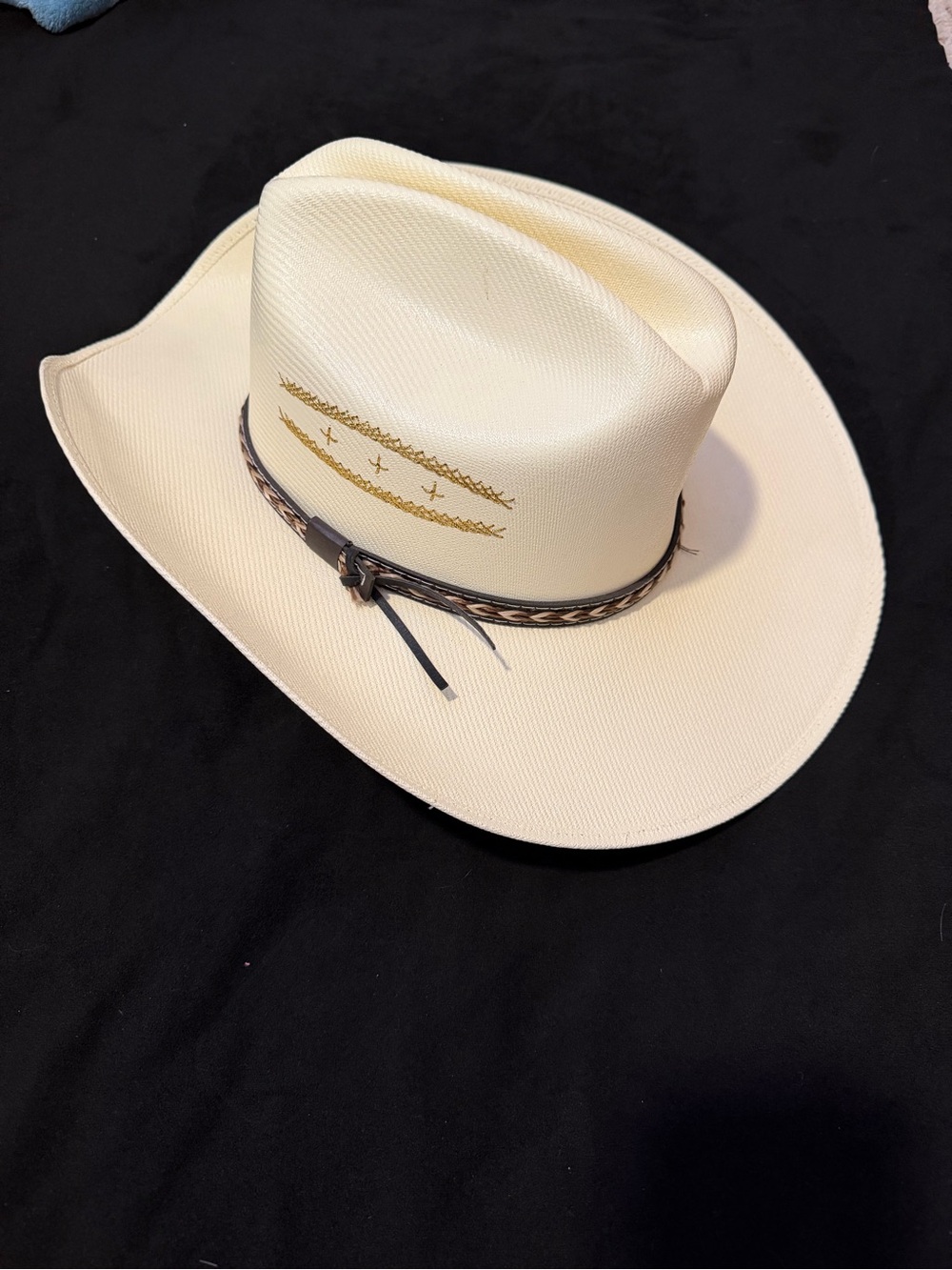 Women's Cream Straw Western Cowboy Hat with Braided Band